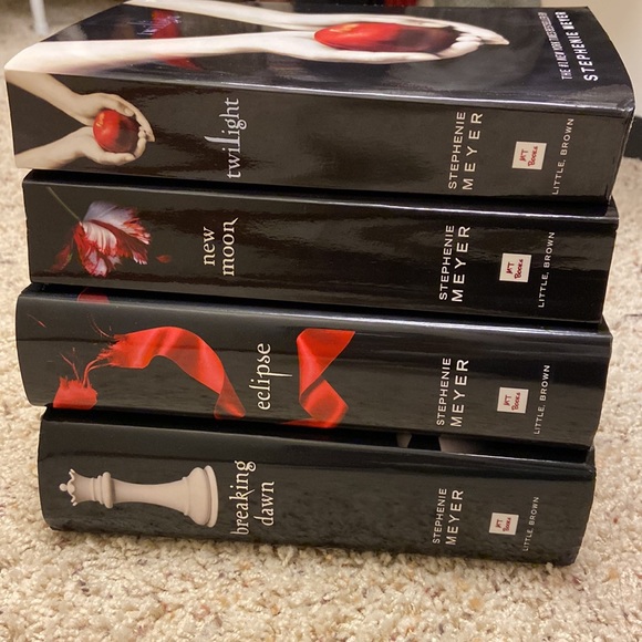 Twilight Series - Picture 2 of 5